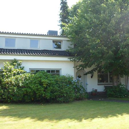 Eggers - Gemuetliche Ferienwohnung Im Erdgeschoss Wallsbull ภายนอก รูปภาพ