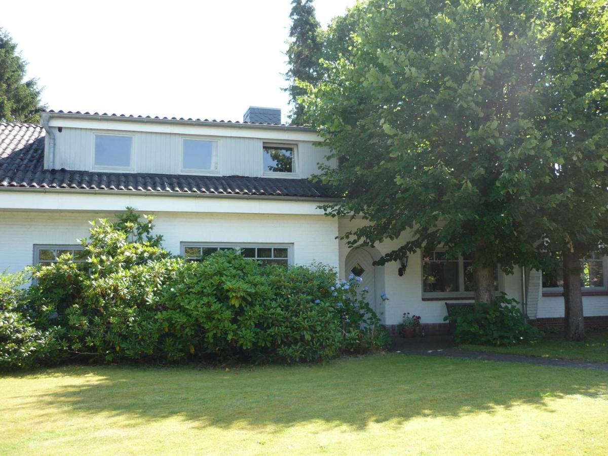 Eggers - Gemuetliche Ferienwohnung Im Erdgeschoss Wallsbull ภายนอก รูปภาพ