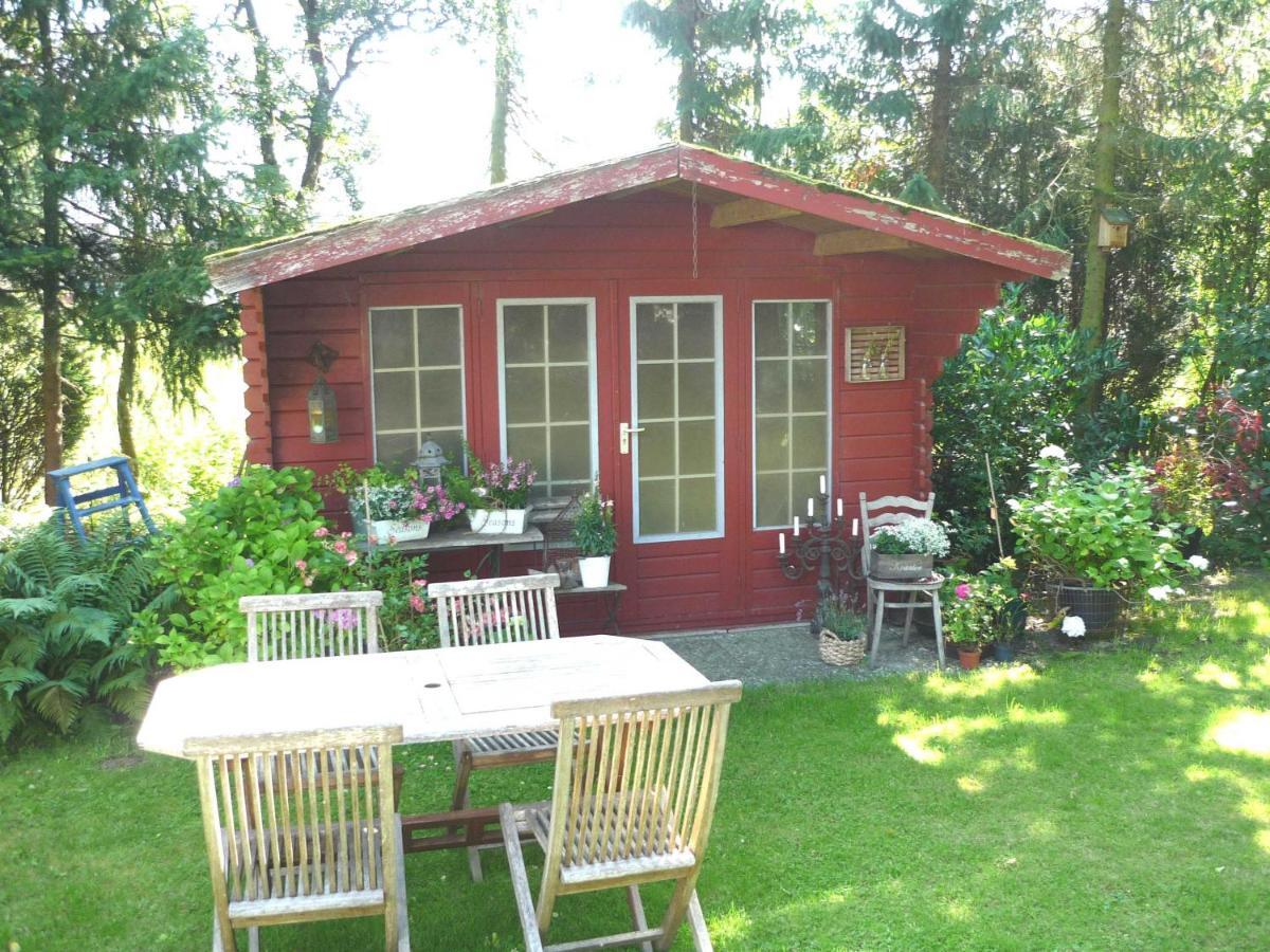 Eggers - Gemuetliche Ferienwohnung Im Erdgeschoss Wallsbull ภายนอก รูปภาพ