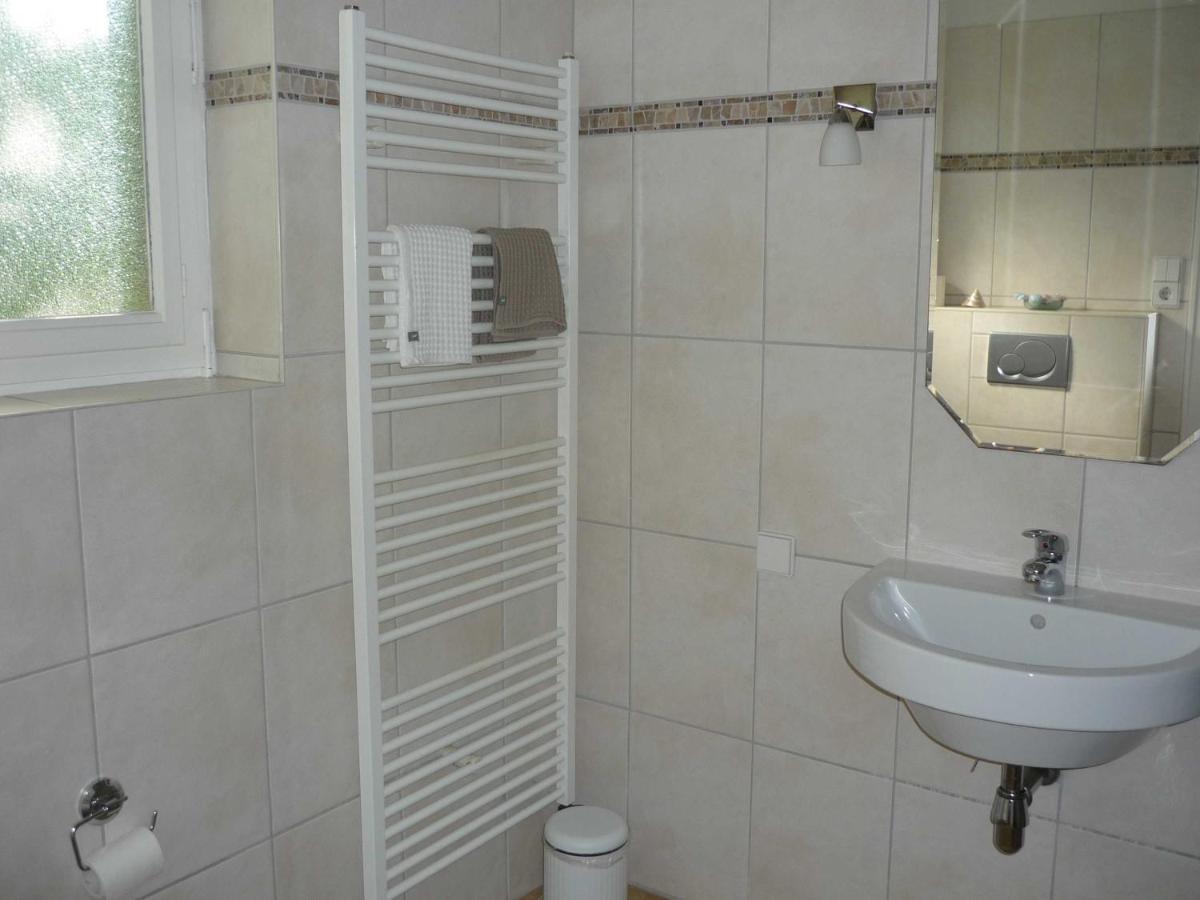 Eggers - Gemuetliche Ferienwohnung Im Erdgeschoss Wallsbull ภายนอก รูปภาพ